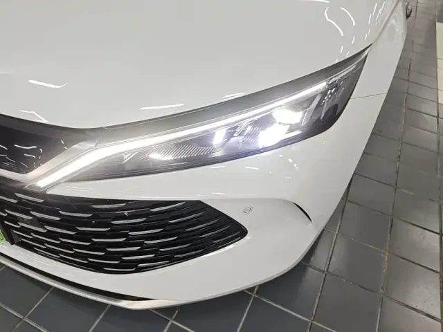 BYD Qin L — Фото автомобиля 23