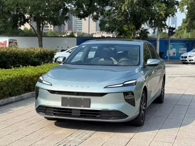 Фотография автомобиля — Roewe D6