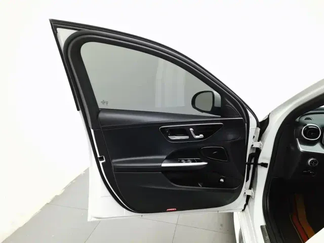 Mercedes-Benz C-Class — Фото автомобиля 8
