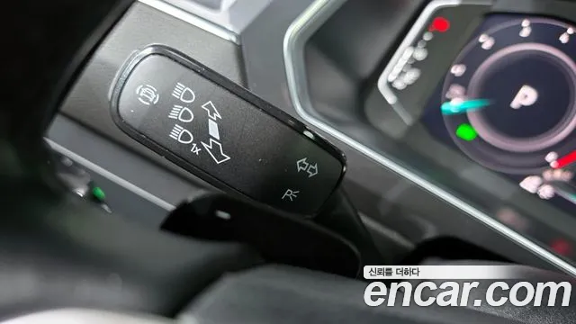 Volkswagen Tiguan — Фото автомобиля 26