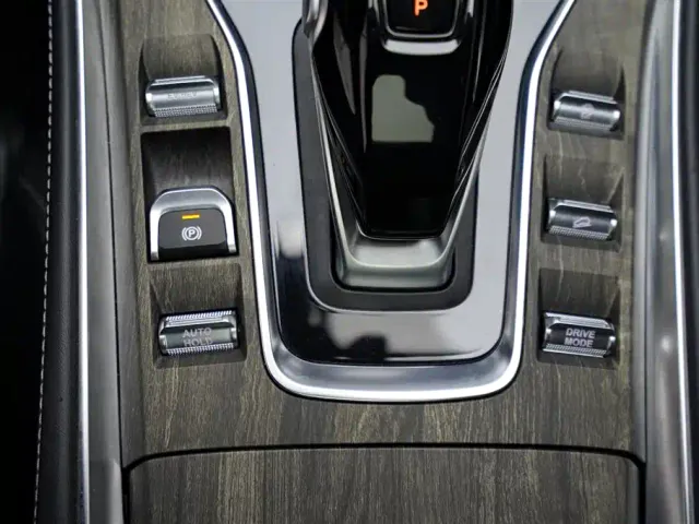 Landian E5 — Фото автомобиля 12
