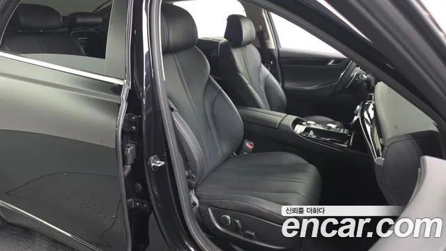 Genesis G80 RG3 — Фото автомобиля 12