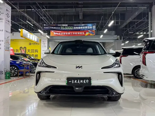 IM Motors LS6 — Фото автомобиля 2
