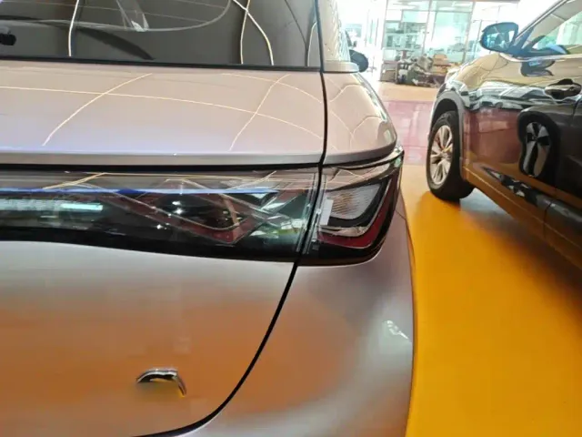 BYD Dolphin — Фото автомобиля 23