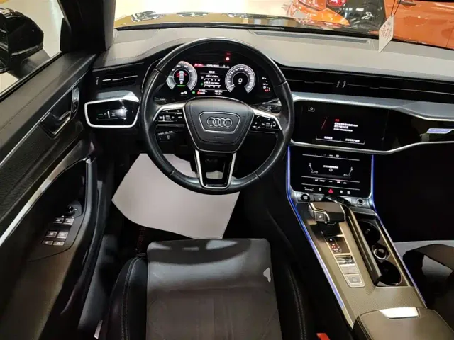 Audi A6L — Фото автомобиля 10