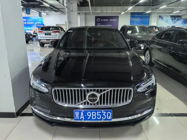 Volvo S90 — Фото автомобиля 2