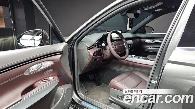 Genesis GV70 — Фото автомобиля 15