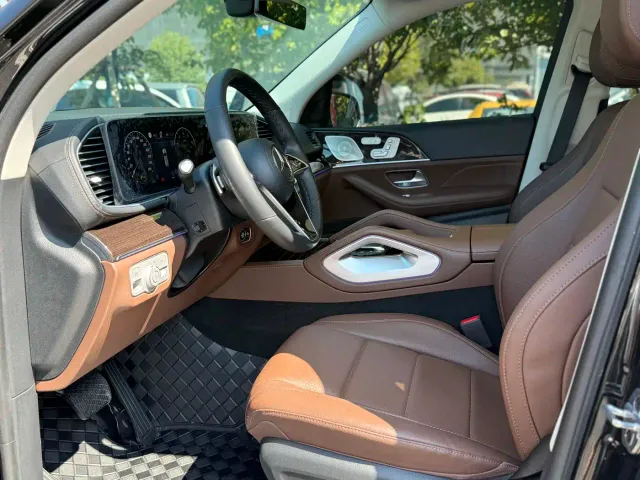 Mercedes-Benz GLE-Class — Фото автомобиля 4