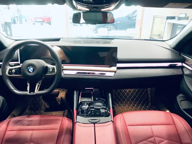 BMW 5 Series — Фото автомобиля 9