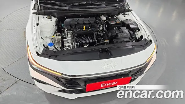 Hyundai Avante CN7 — Фото автомобиля 9