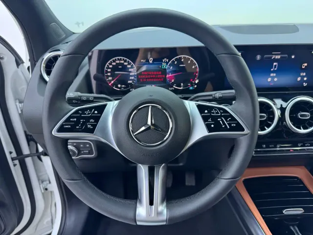 Mercedes-Benz GLA-Class — Фото автомобиля 11