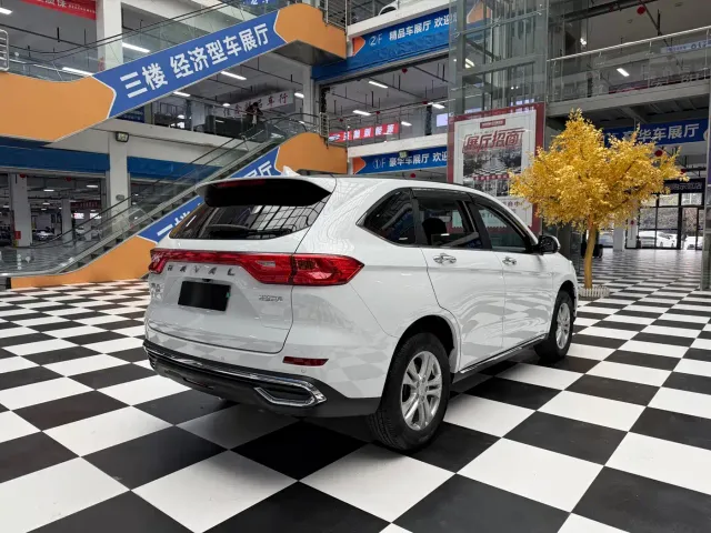 Haval M6 — Фото автомобиля 7