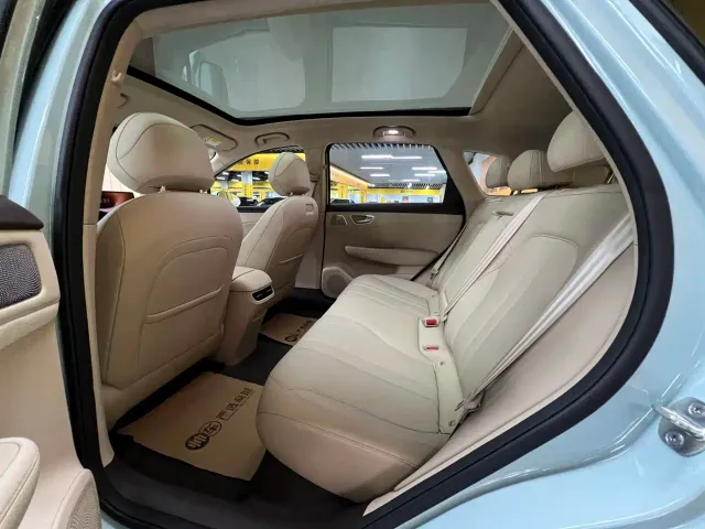 Shangjie SUV — Фото автомобиля 11