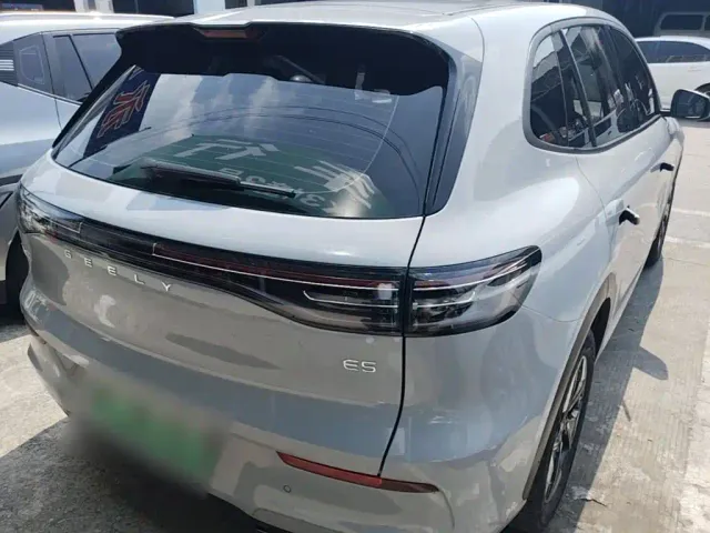 Geely Galaxy E5 — Фото автомобиля 6