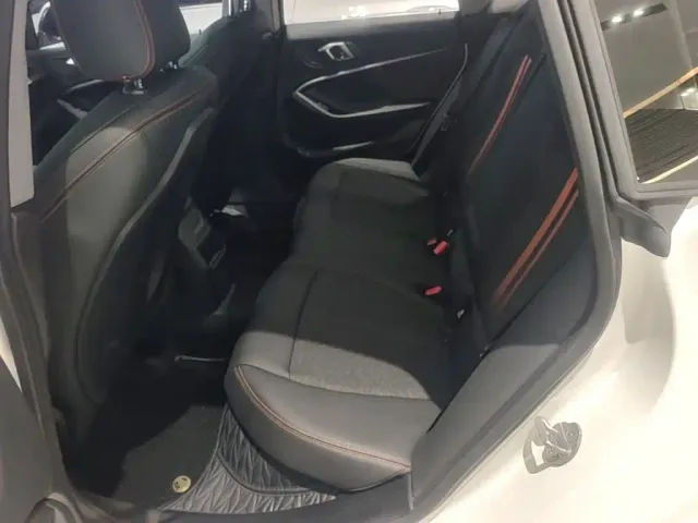 BMW 2 Series — Фото автомобиля 12