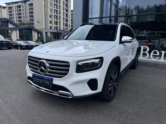 Фотография автомобиля — Mercedes-Benz GLB-Class