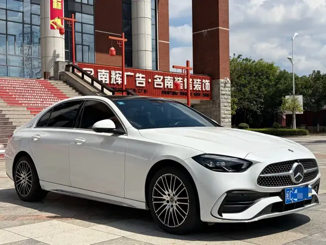 Mercedes-Benz C-Class — Фото автомобиля 3