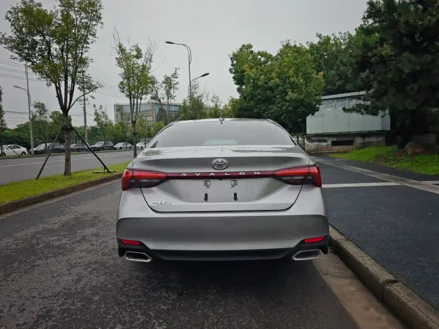 Toyota Avalon — Фото автомобиля 6