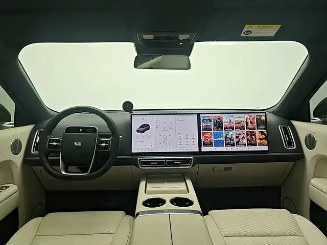 Li Auto L8 — Фото автомобиля 4