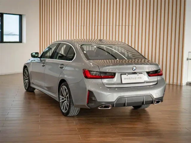 BMW 3 Series — Фото автомобиля 8