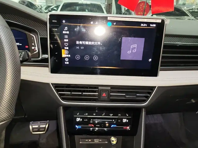 Volkswagen Tiguan L — Фото автомобиля 12