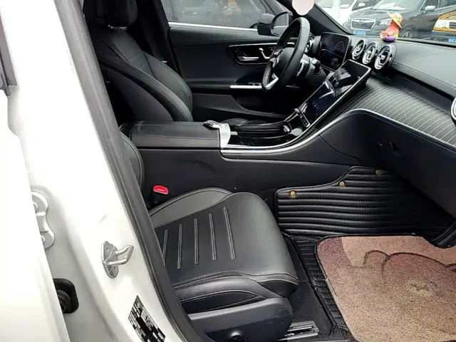 Mercedes-Benz C-Class — Фото автомобиля 24