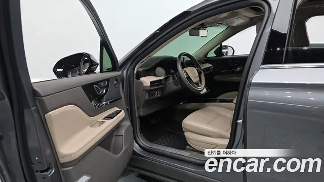 Lincoln Corsair Corsair 2.0 Reserve AWD — Фото автомобиля 10