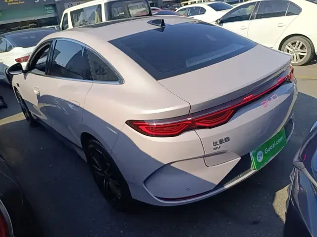 BYD Qin L — Фото автомобиля 4