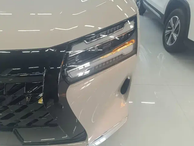 Wuling Starlight 730 — Фото автомобиля 23