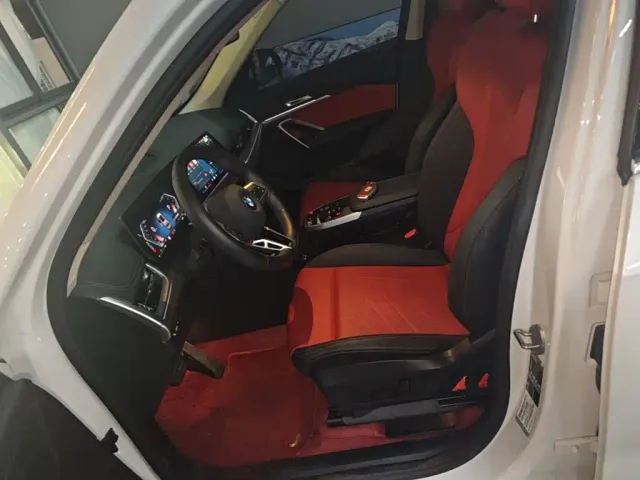 BMW X1 — Фото автомобиля 14