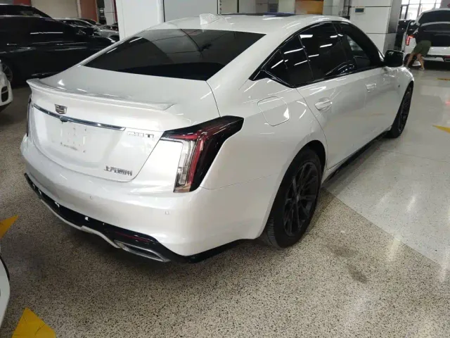 Cadillac CT5 — Фото автомобиля 9