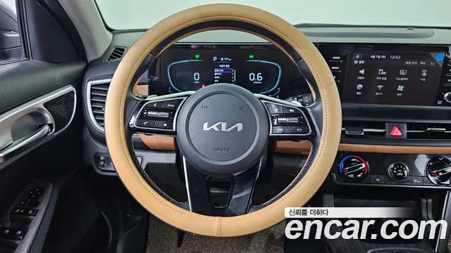 Kia Seltos Новый Seltos Бензин 1.6 Turbo 4WD — Фото автомобиля 14