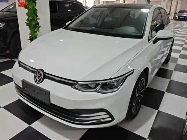 Фотография автомобиля — Volkswagen Golf