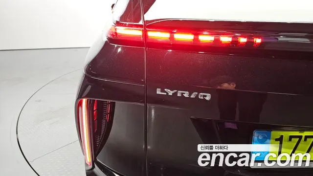 Cadillac Lyriq Lyriq Sport — Фото автомобиля 23