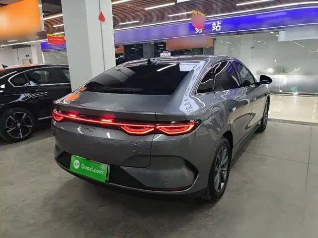 BYD Qin L — Фото автомобиля 6