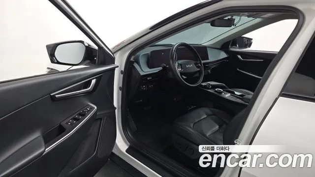 Kia EV6 — Фото автомобиля 10