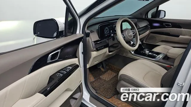 Kia Canival Carnival 4 поколение Дизель 7 мест Signature — Фото автомобиля 3