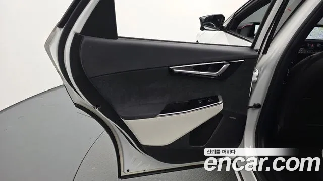 Kia EV6 — Фото автомобиля 14