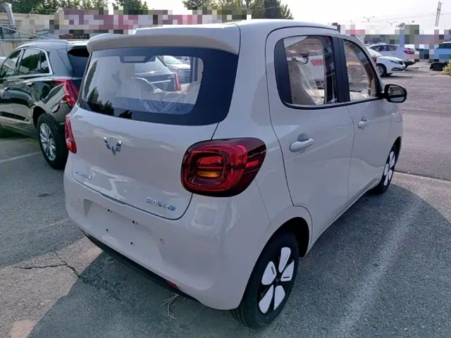 Wuling Hongguang Mini EV — Фото автомобиля 6
