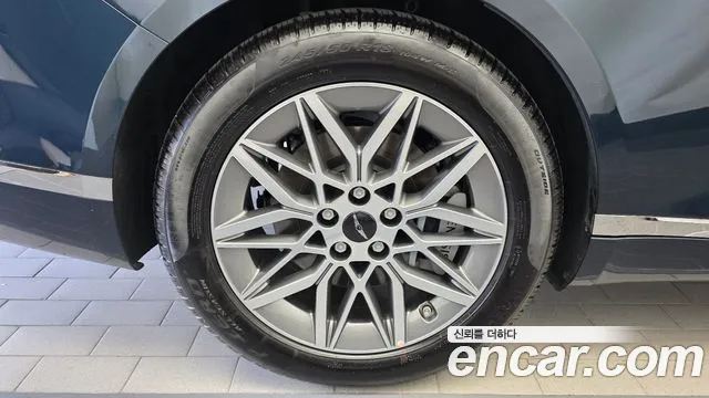 Genesis G80 RG3 — Фото автомобиля 5