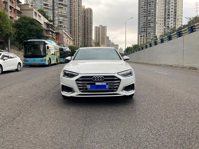 Audi A4L — Фото автомобиля 2