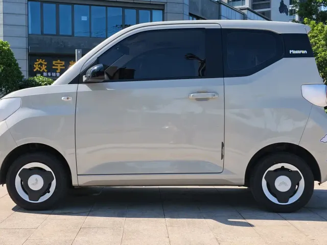Wuling Hongguang Mini EV — Фото автомобиля 3