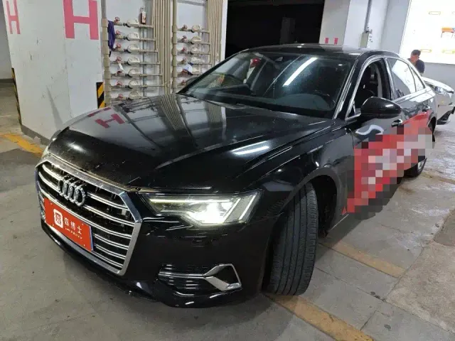Фотография автомобиля — Audi A6L