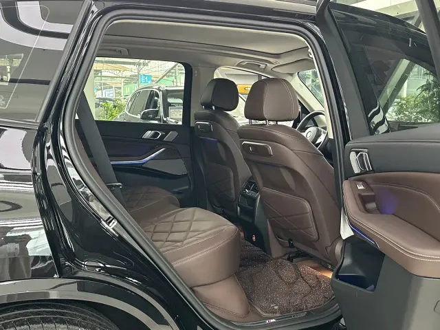 BMW X5 — Фото автомобиля 12
