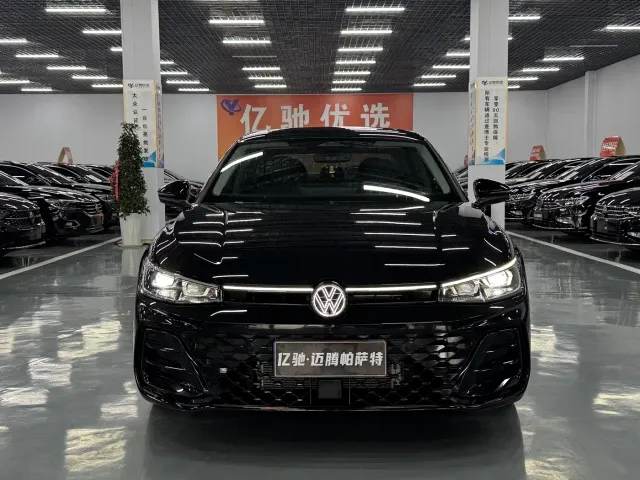 Volkswagen Passat — Фото автомобиля 2