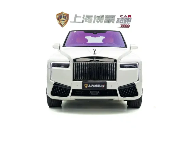 Rolls-Royce Cullinan — Фото автомобиля 3
