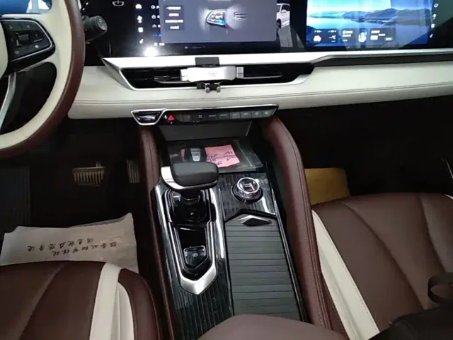 Geely Xingyue L — Фото автомобиля 13