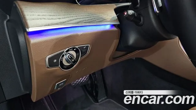 Mercedes-Benz E-Class W213 — Фото автомобиля 20