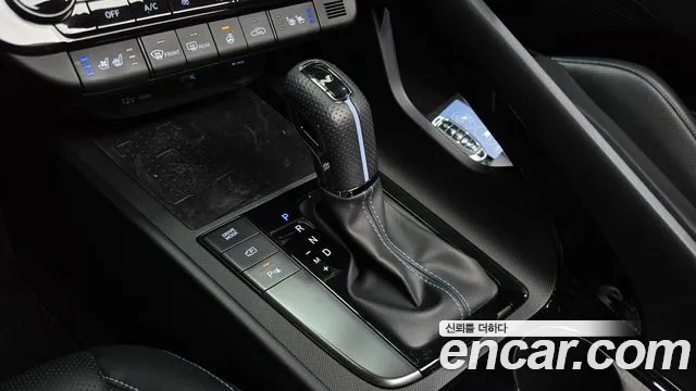 Hyundai Avante CN7 — Фото автомобиля 9