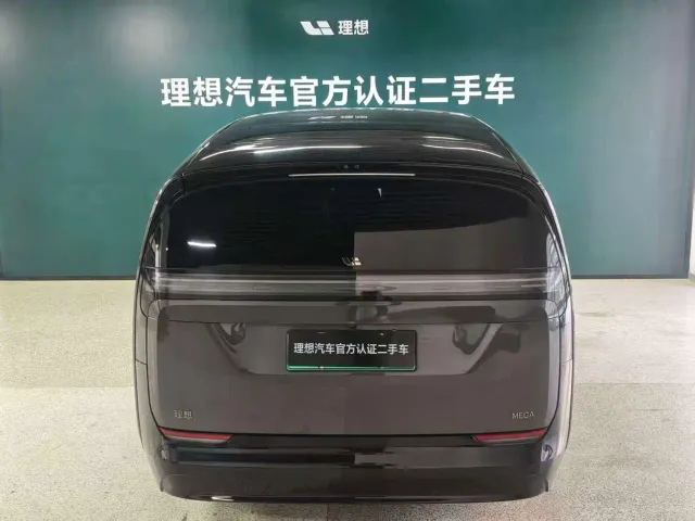 Li Auto MEGA — Фото автомобиля 3